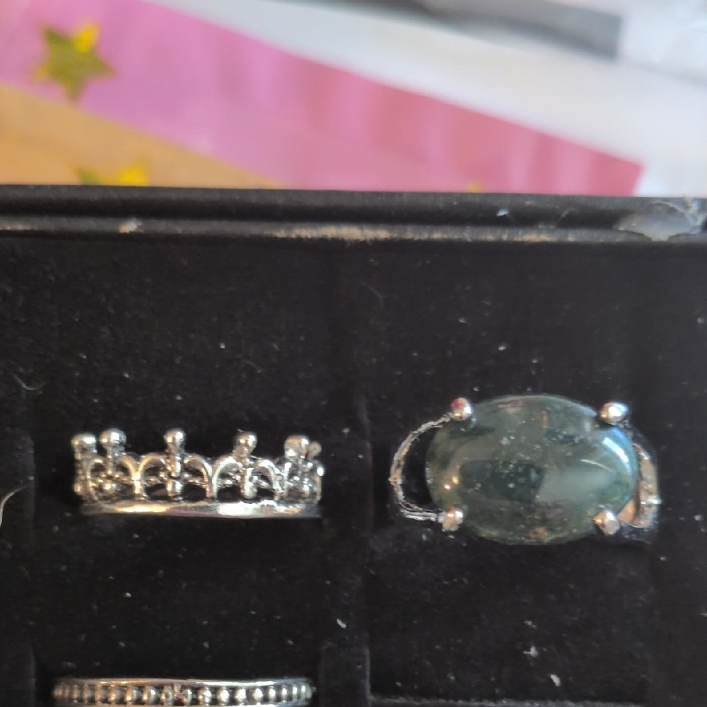 Kohl's Silver and Green Women's Jewelry Rings